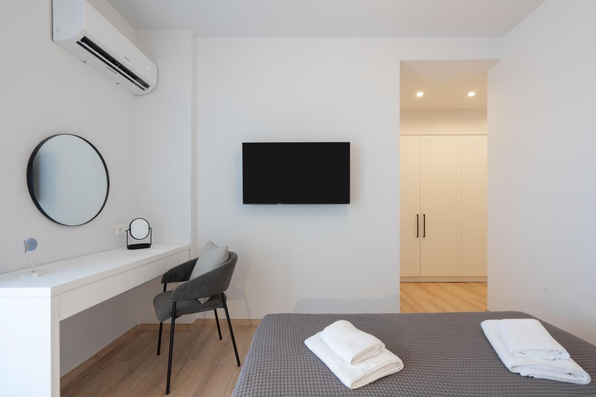 פיראוס Luxury 4 Bedrooms Apartment Near Flisvos Marina מראה חיצוני תמונה