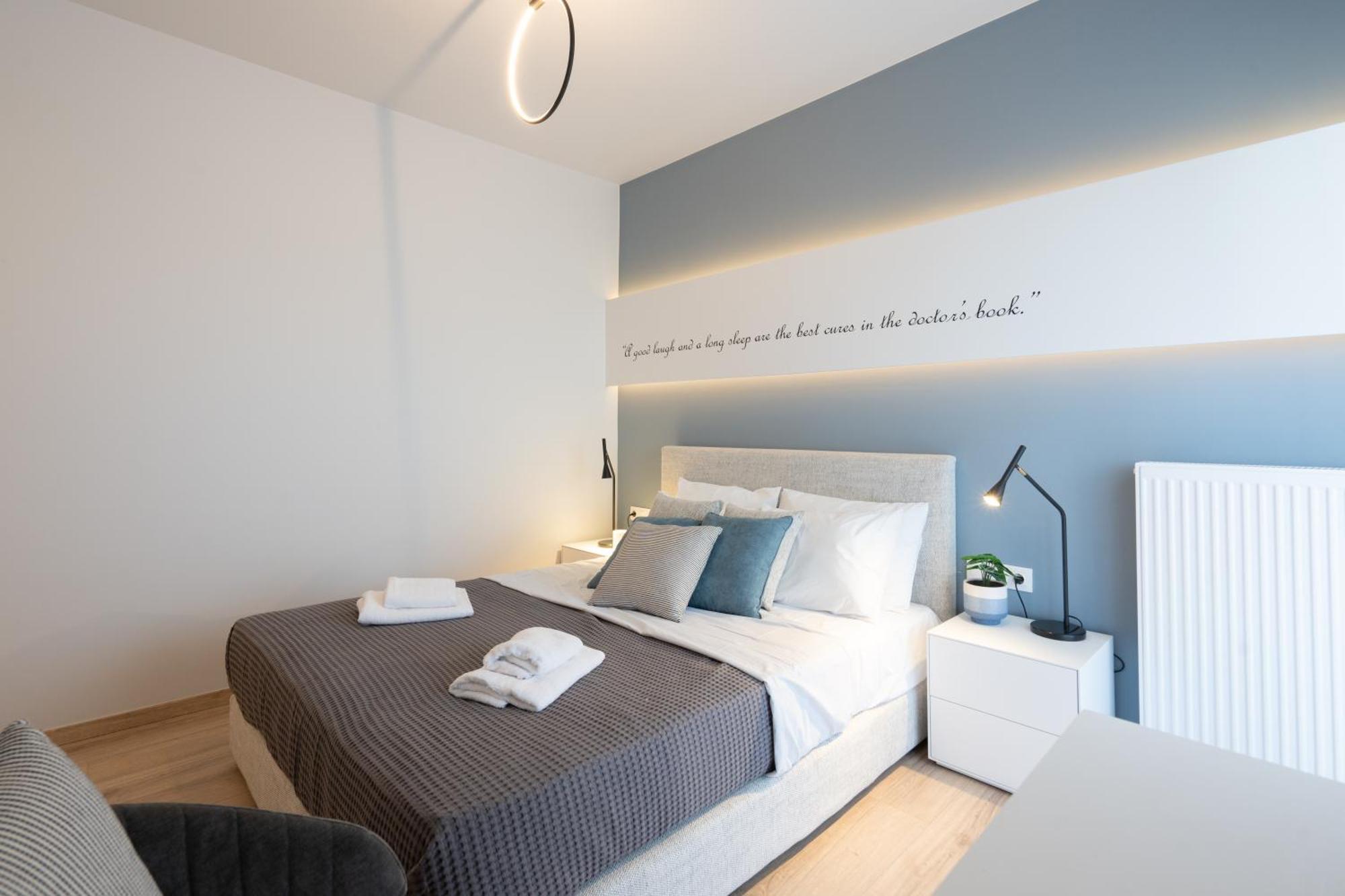 פיראוס Luxury 4 Bedrooms Apartment Near Flisvos Marina מראה חיצוני תמונה