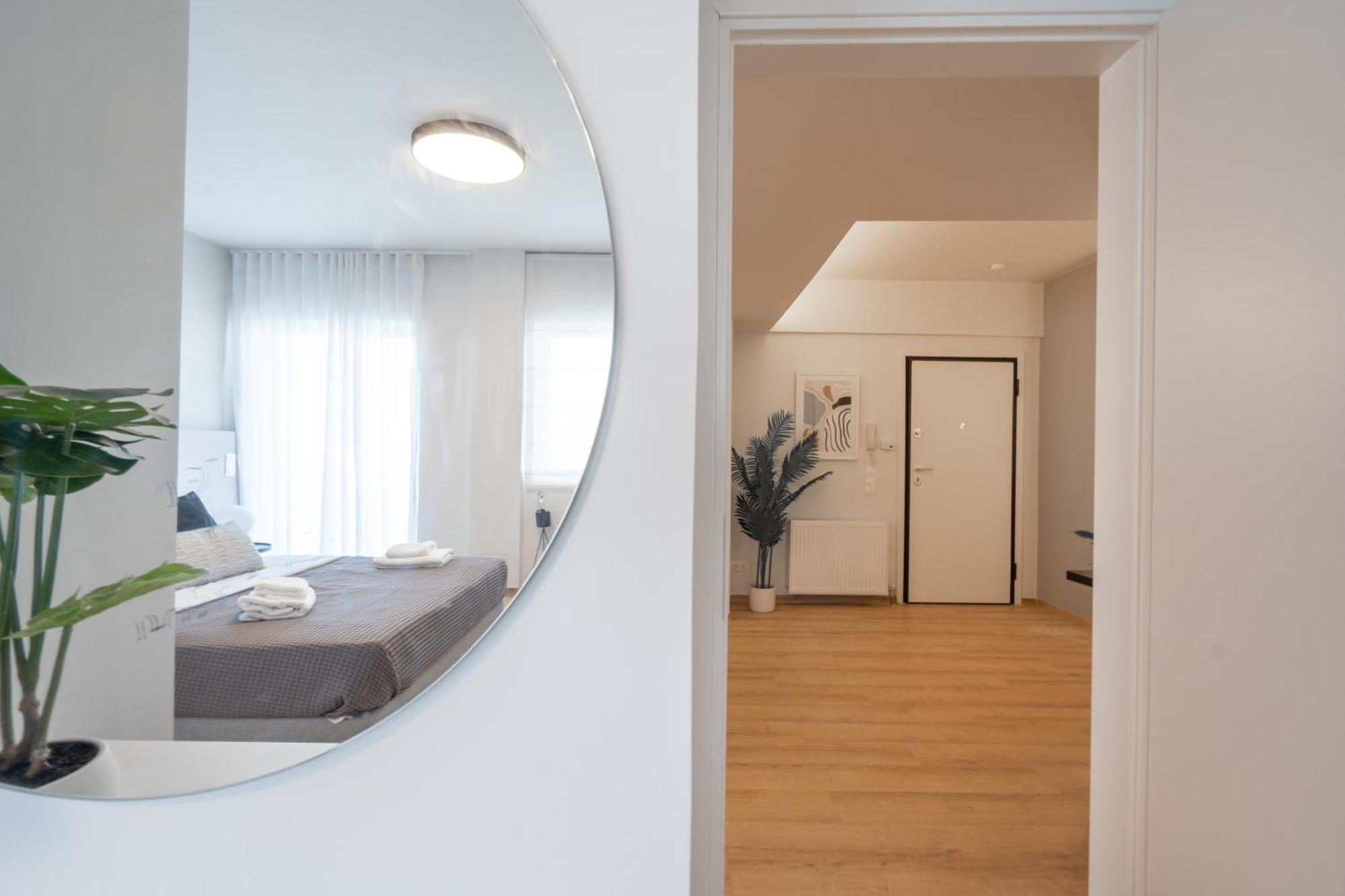 פיראוס Luxury 4 Bedrooms Apartment Near Flisvos Marina מראה חיצוני תמונה